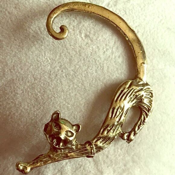 Cat Pierced Ear Cuff - Picture 1 of 2